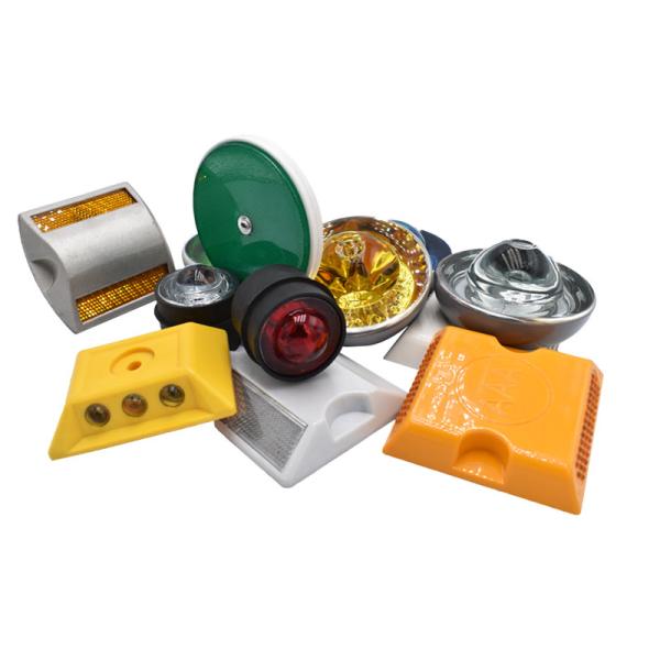 Alumínio Solar Embedded Cat Eye Road Stud com material resistente a choques 104*123*23mm