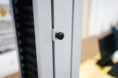 Electronic Universal Tensile Testing Machine
