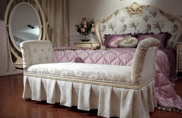 Exquisite style hand carved wood bedroom furniture sets Royal style antique furniture
