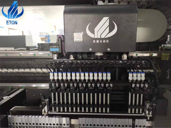 Highspeed flexible strip pick and place machine