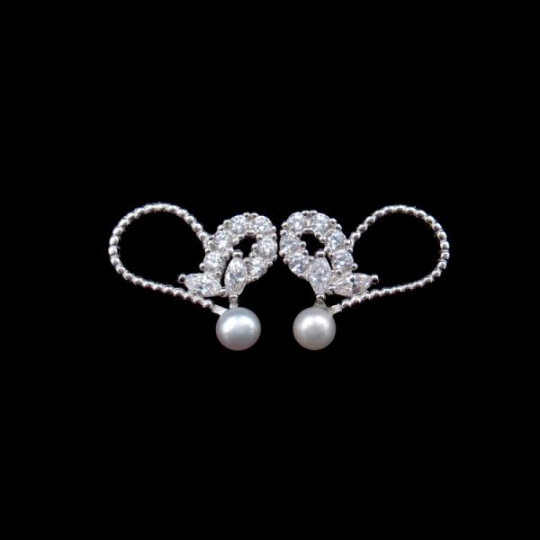 Gold Sterling Silver Drop Earrings / Simple Design Small Pearl Earrings