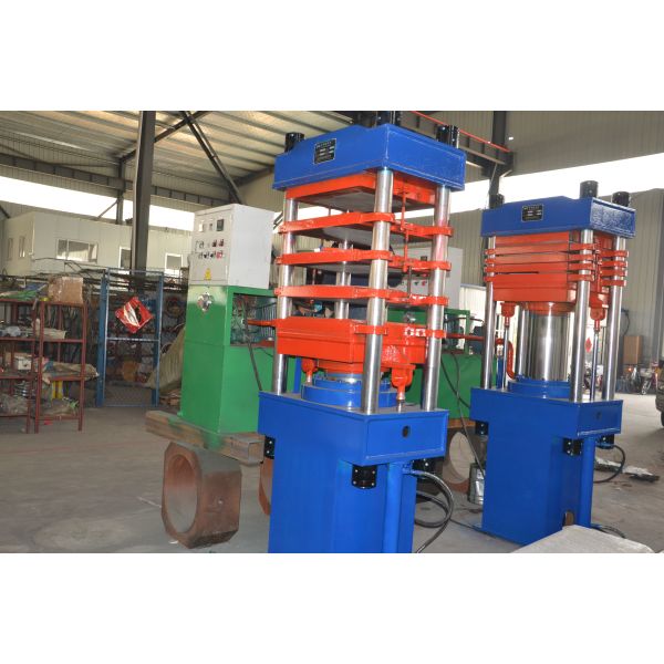 Column Type Table Tennis Racket Vulcanizing Machine with 1.40 MN Clamping Force, 220°C Heating Temperature, and Full-Automatic Control
