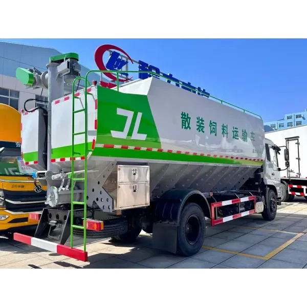 Heavy-Duty 15m3 Bulk Feed Transport Truck for Poultry