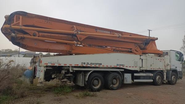 Used 50 ton truck mounted crane With 1000 Mm Pump Cylinder Stroke
