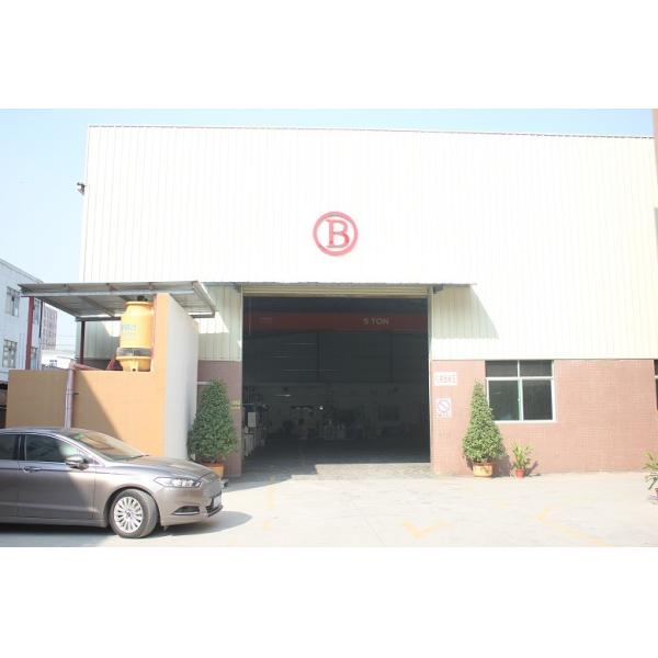 30T VERTICAL Plastic Injection Moulding Machine For Small And Medium Scale Production