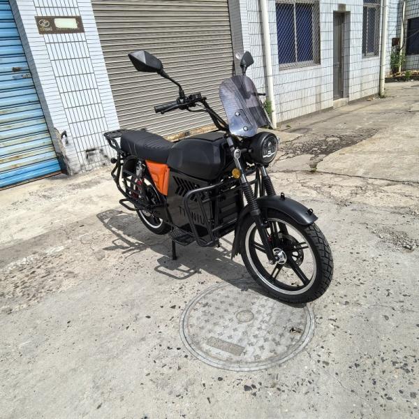 Hot sales in Central Asia! Tieniu electric motorcycle, with its distinctive appearance, powerful performance and long battery life, is the favorite of delivery and Courier workers!