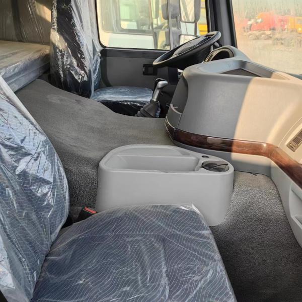 Used Cargo Trucks With Euro4 Emission New Sino Truck Howo 6x4 16ton 20ton 25ton 30ton Fence Cargo Truck For Cattle Lives