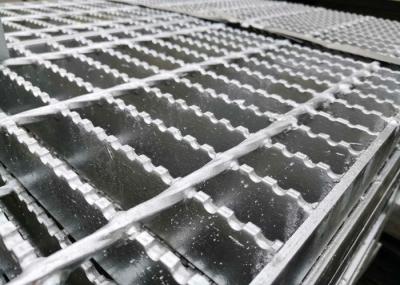 Steel Walkway Galvanized Serrated Bar Grating Anti Corrosion 6mm Cross Twisted Bar