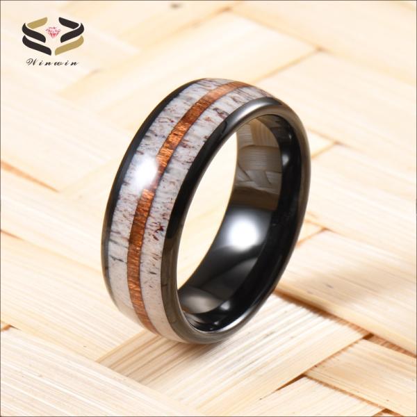 Une superbe bague de mariée pour homme avec antler et bois de koa en incrustation de confort adapté 8mm noir tungstène