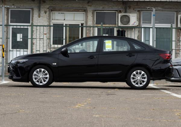 Versão dupla de Yuexiang do carro da gasolina das embreagens 1.5L de Chevrolet MONZA 2023