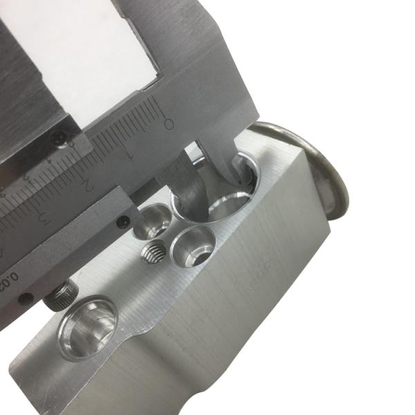 FHI Komatsu PC200-8 Excavator Spare Parts Control Valve Durable