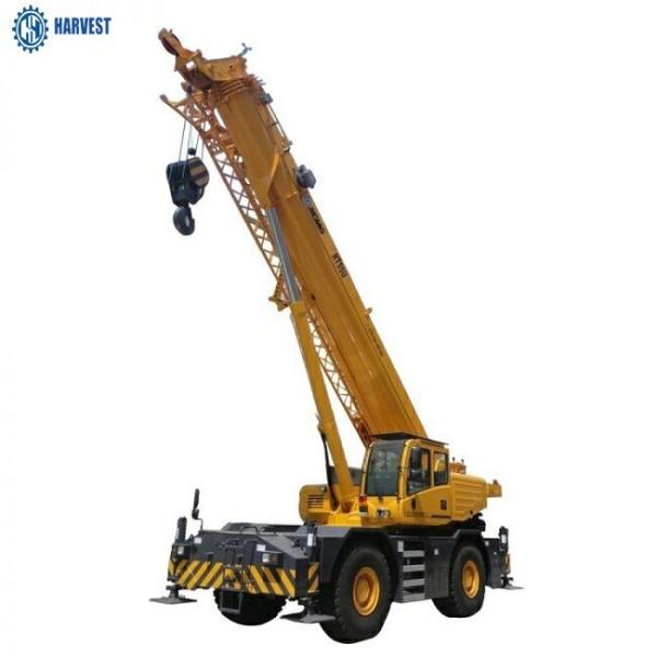 Guindaste de 55 toneladas do caminhão do crescimento de Max Lifting Height 55m Cummins Engine RT55U