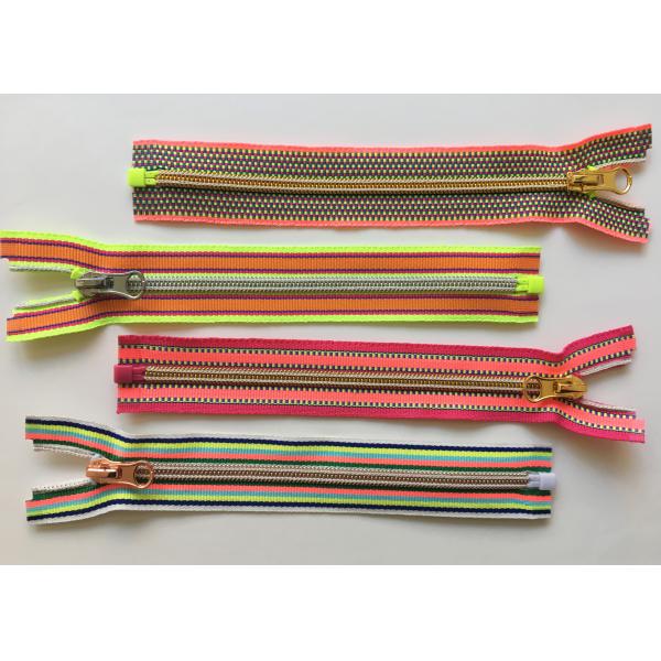 Нейлон катушки европейского рюкзака моды стиля красочный застегивает на молнию с автомобилем - покрытым слайдером замка покрытым