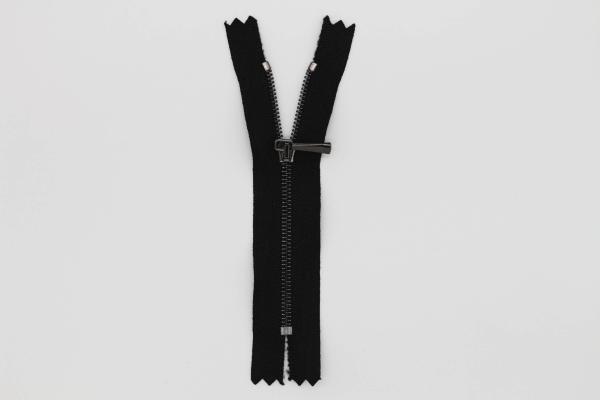Fashion Women Euro Teeth Purse Zippers 2# / 5# 30cm Black Tape For Leather