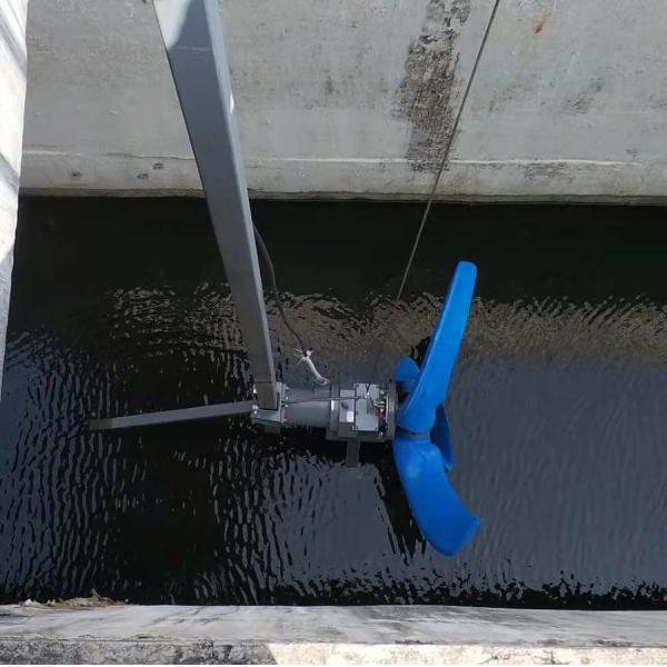 Les appareils de mélangeur submersible à impulsion de banane, les appareils de mélangeur submersible, les appareils électriques de traitement des eaux usées QDT4/4