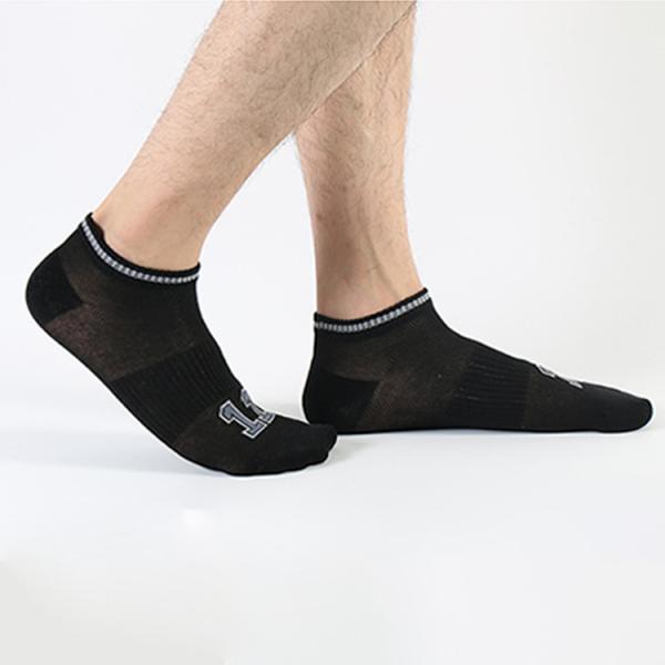 Daily Wear Men's Cotton Ankle Socks with Absorbent Fabric and Letter Pattern