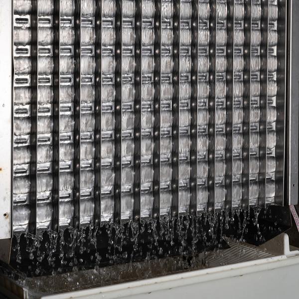 318 kg por dia Máquina de fazer gelo de crescente lunar de grande capacidade com refrigerador de água 220V 168kg