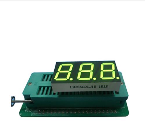 デジタル計器パネル用、コモンカソード超高輝度グリーン0.56インチ3桁7セグメントLEDディスプレイ