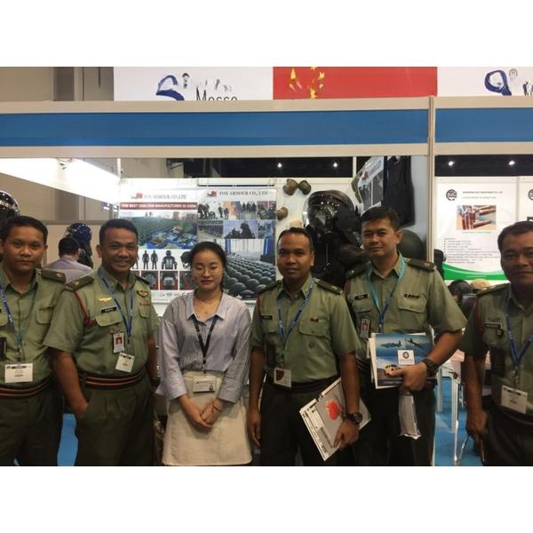 Класс защиты 4Pack регулируемые защитные приспособления с гибкой пеной TPE