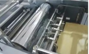 Máquina termal automática JIGUO FMZ-760 del laminador de la película de la estructura compacta