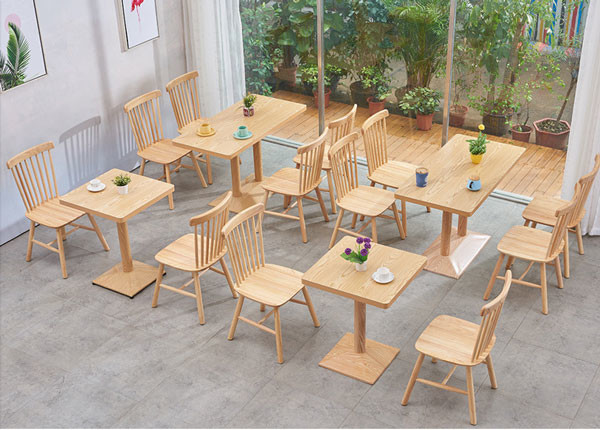 Madera moderna de los mediados de siglo que cena el sistema de las sillas 2 4 6 de la madera dura sólida moderna los 88cm