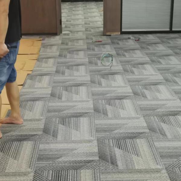 Washable Nylon Tile Carpet Printed Hotel Carpet 60.96cmx60.96cm for in Commercial Room