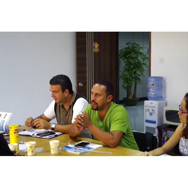 Forged Cga 5 Stainless Steel Cylinder Joint 3500psi For High Purity Gas