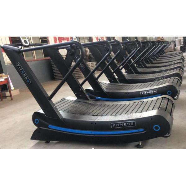 3mm Tube Commercial Curved Treadmill Gym Equipment Running Area 1500*440mm