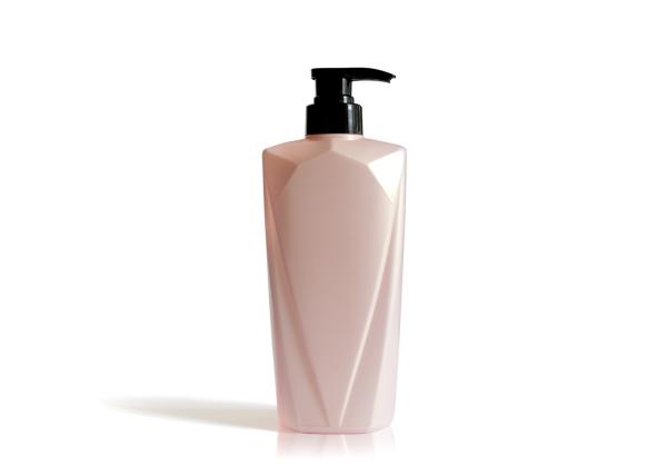 Eco Fridenly Plastic Cosmetic Bottles With Pump High End Hair Care Products