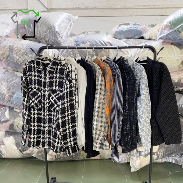 Womens Winter Used T Shirt Long Sleeved All Season Second Hand Clothes Mixed Styles