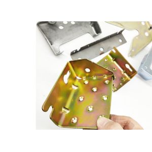 Pièces d'emboutissage de tôle OEM de support personnalisées anodisées