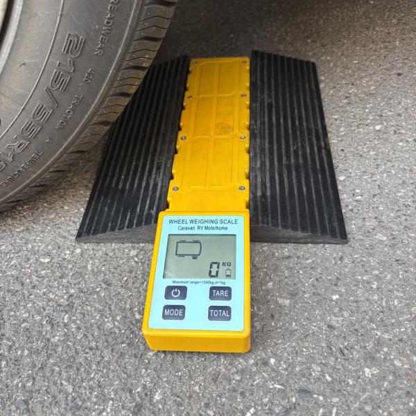 User Friendly Scale Indicator Offering Intuitive Controls and Easy Calibration to Simplify Industrial Weighing Processes