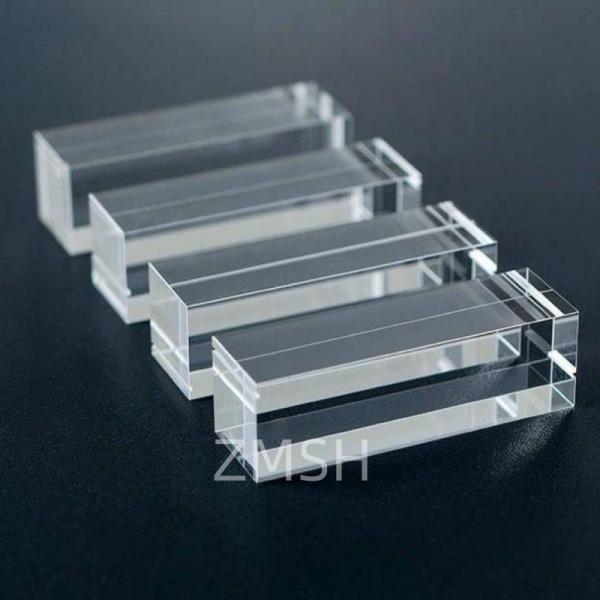 Prismes optiques en quartz fondu pour transmission UV / VIS, angles personnalisés