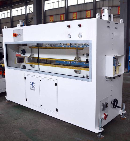 Shenzhen HYPET ligne de production de tuyaux en PVC à haute efficacité et à grande vitesse 110-200