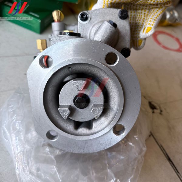 PT-type Fuel Injection Pump 3021980 Is Suitable For K19 Heavy-duty Diesel Engines.