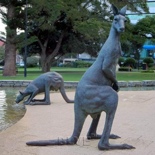 Bronze Kangaroo Sculptures Garden Casting Metal Animal Garden Statue Molds Life Size Australia Outdoor Large