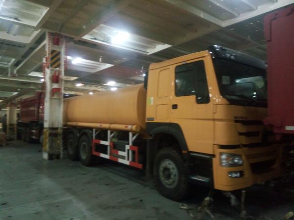 Street Water Sprinkler Liquid Tanker Truck Barrow Watering Lorry HOWO