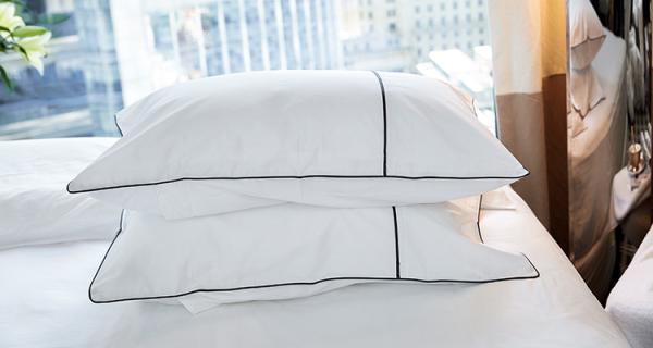 Simple Solid Color Quilt Cover Bedding Set , Hotel Collection Sheets Knitted