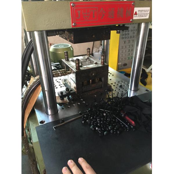 45T Robot Plastic Vertical Injection Moulding Machine With 45mm Ejector Stroke