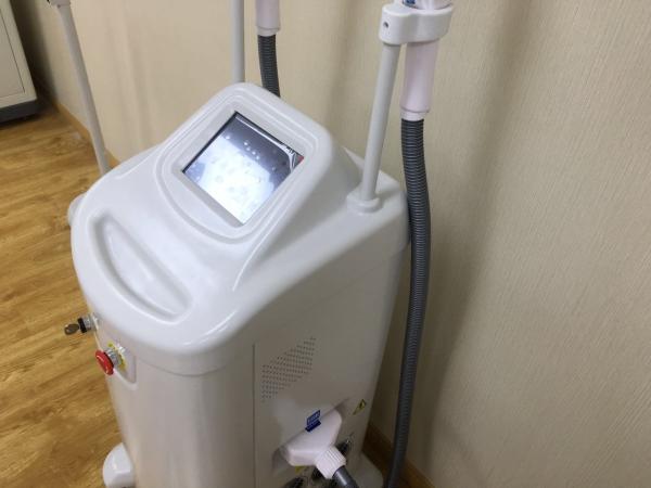 Máquina de la luz IPL RF de Sincoheren E para el tratamiento del acné/el rejuvenecimiento de la piel