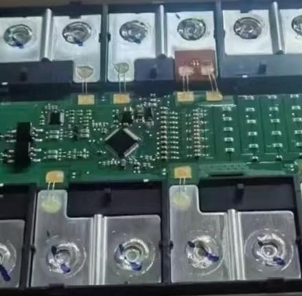 新エネルギー電池のためのPCBセル接続システム