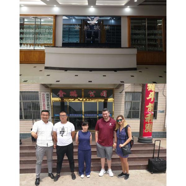 Стеклянные бутылки с винтажным дизайном в объеме 350 мл / 700 мл / 750 мл