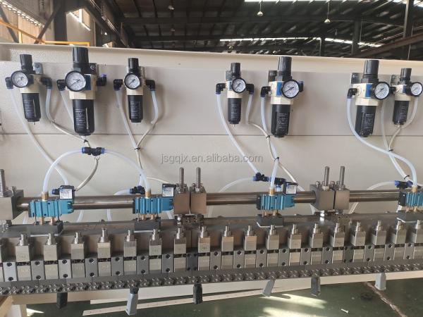 Automatic Hot Melt Glue Spray and Powder Scattering Coating Fabric Laminating Machine