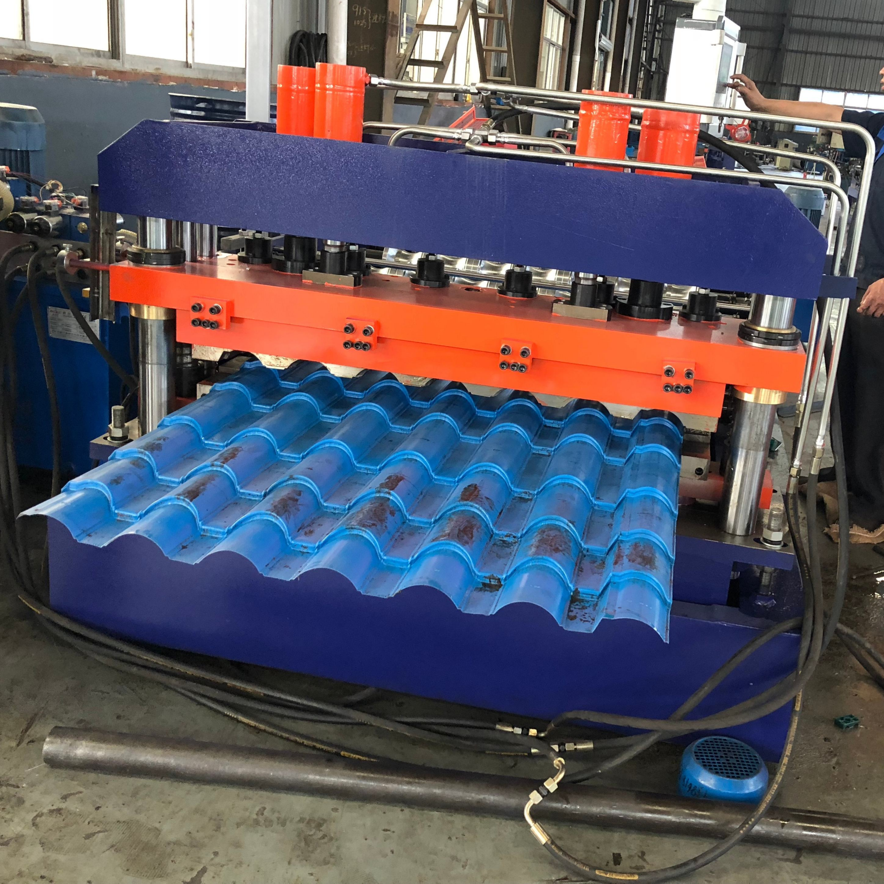 0.3-0.8 mm Roofing Sheets Africa Economic Glazed Tile Roll Forming Machine Villa Warehouse Factory Building Roof Panel