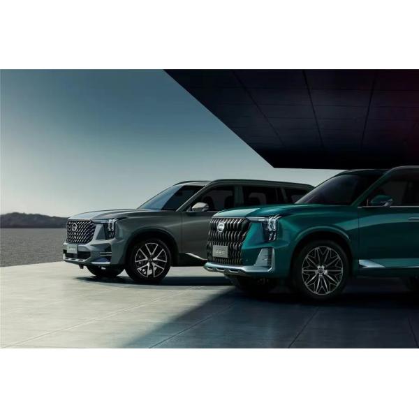 Le 2023 GAC Trumpchi GS8 2.0T 7 places grand SUV de luxe est disponible en deux roues motrices et quatre roues motrices.