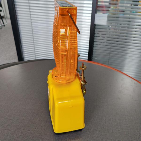 Traffic Warning Cones Solar Road Way Warning Light For Roadway Safety Solar Strobe Light LED Barricade Light