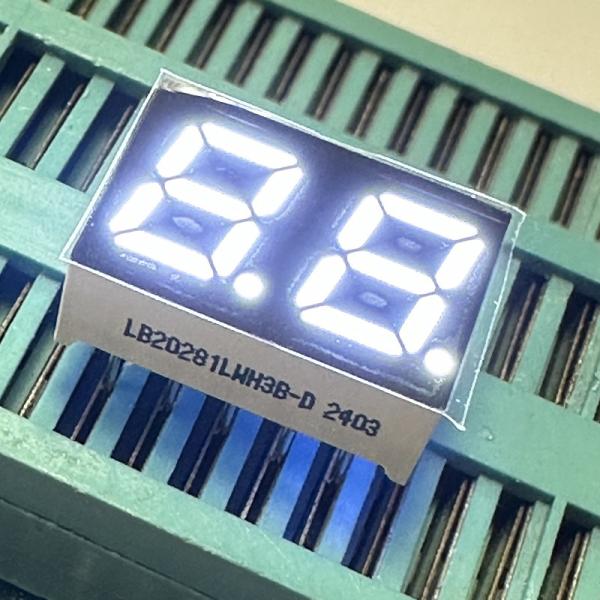 超明るい白色 2桁 7mm 7セグメント LEDディスプレイ 家庭用家電用の共通カソード