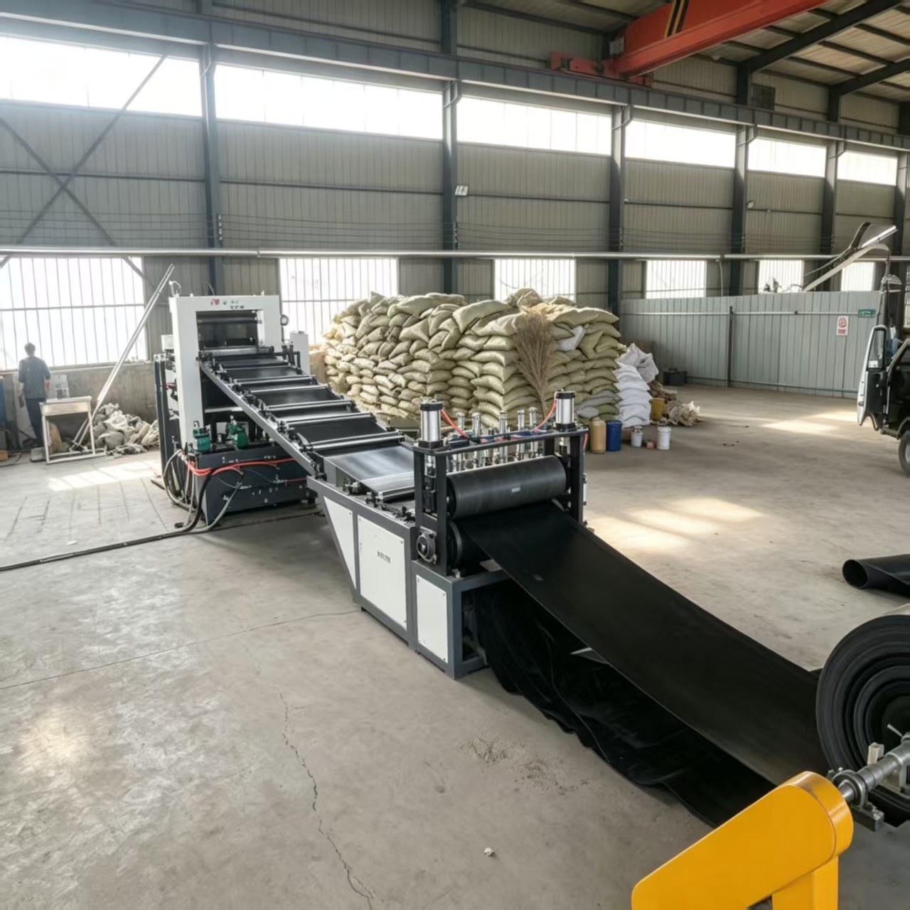 PE PP Sheet Board Extrusion Line Featuring Stable Extrusion Process and Cooling System for Plastic Sheets and Boards