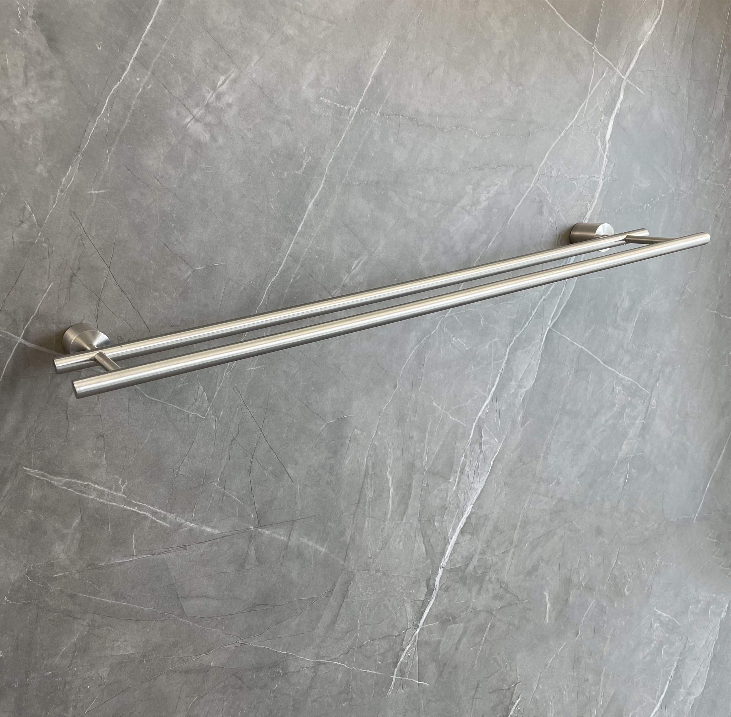 Шкаф полотенца Bathroom штанги полотенца нержавеющей стали SUS304 Rustproof установленный стеной