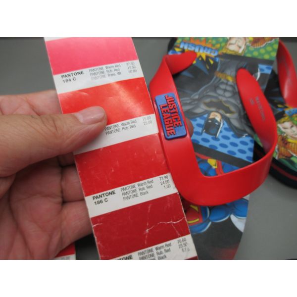 Logo personnalisé pour enfants personnage tongs pour enfants pantoufles d'été séchage rapide